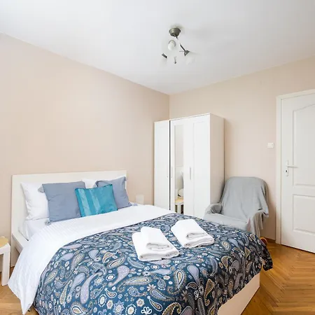 Lägenhet Wola Anielewicza Cosy By Bookinghost *